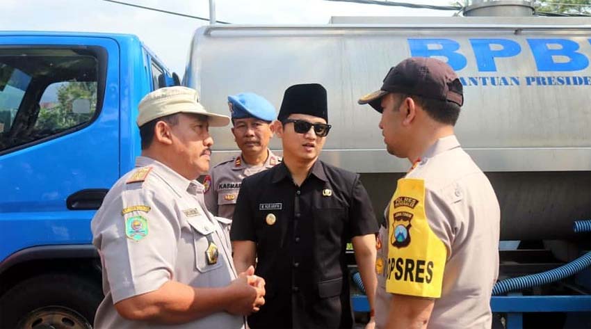 Bupati Trenggalek bersama Kapolres saat apel Gelar Pasukan Operasi Mantab Brata Semeru 2019