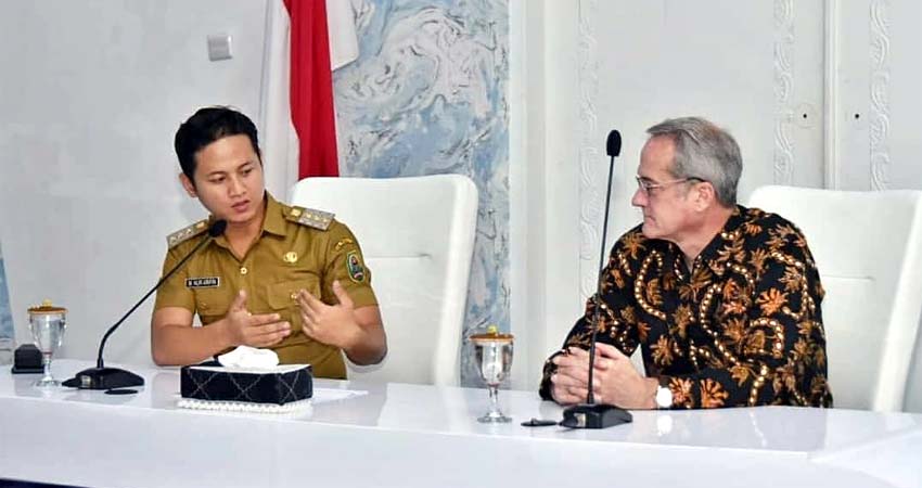 Bupati Trenggalek rapat koordinasi bersama USAID. (ist)