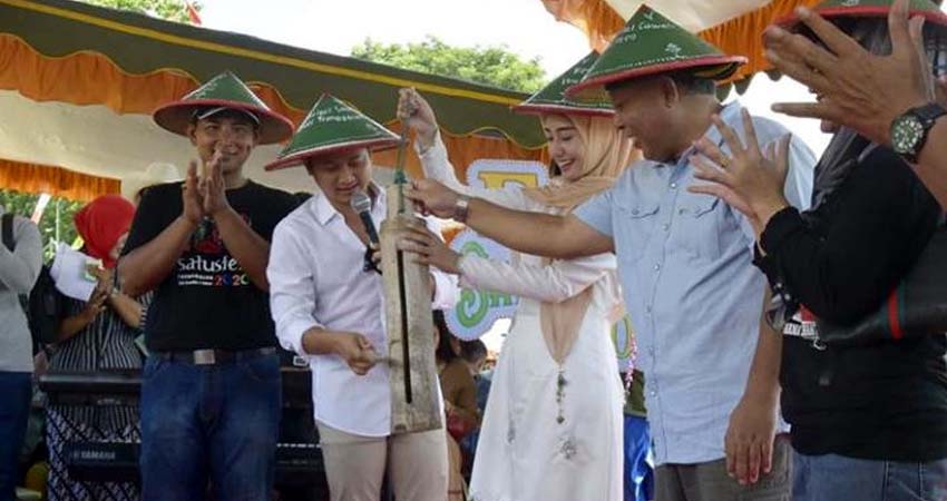 Satusfest, Bupati Trenggalek dan Istri Hadiri Festival Sawah