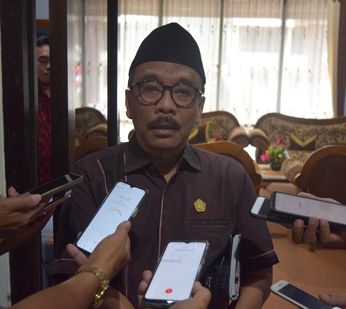 Pimpinan Rapat sekaligus Ketua DPRD Trenggalek, Samsul Anam saat dikonfirmasi usai rapat