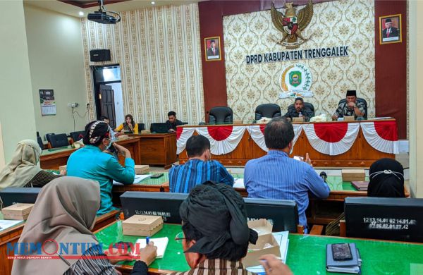 Bahas Rancangan Kerja Tahun 2023, Komisi IV DPRD Trenggalek Gelar Raker barengan OPD Mitra