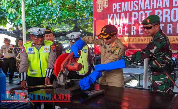 Ratusan Botol Miras dan Knalpot Brong Dimusnahkan Forkopimda Trenggalek